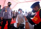 Tinjau-Vaksinasi-di-Aceh,-Kapolri-Minta-Forkopimda-Lakukan-Upaya-Maksimal-Cegah-Peningkatan-Positivity-Rate