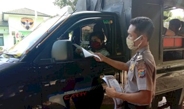 Cegah-Penyebaran-Covid-19,-Polsek-Amanuban-Selatan-Gencar-Sosialisasikan-Maklumat-Kapolri