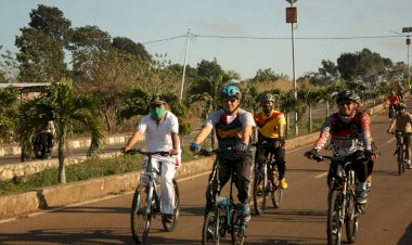 Bersepeda-Bersama,-Kapolres-TTS-dan-Forkopimda-Kabupaten-TTS