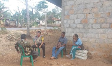 Bhabinkamtibmas-Berikan-Pesan-Kamtibmas-Pada-Warga,-Melalui-Giat-DDS