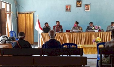 Hadiri-Pertemuan-Warga-,-Bhabinkamtibmas-Sampaikan-Imbauan-Patuhi-Protokol-Kesehatan