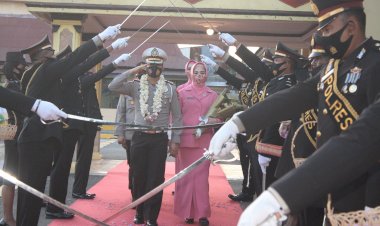 Polres-TTS-Gelar-Upacara -Pelepasan-Pejabat-Lama- Kapolres-TTS