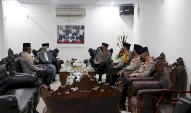 Sowan-ke-Ketua-MUI-Sulsel,-Kapolri-Sebut-Dukungan-Ulama-Sangat-Penting-Untuk-Menjaga-Kamtibmas