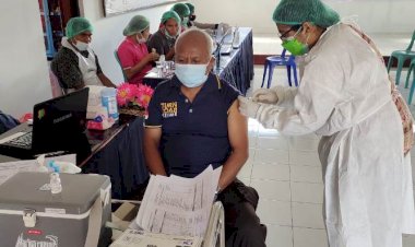 Sejumlah-Personil-Polres-TTS-Divaksin-Astra-Zaneca 