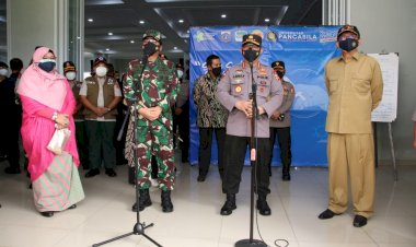 Panglima-TNI-dan-Kapolri-Ajak-Civitas-Akademik,--Pemuda-hingga-Ormas-Terlibat-Aktif-Percepat-Vaksinasi
