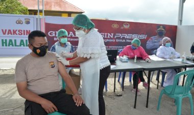 Di-Gerai- Vaksin-Presisi-Polres-TTS,-Sejumlah-Personil-Polres-TTS-Divaksin-Dosis-ke-Dua