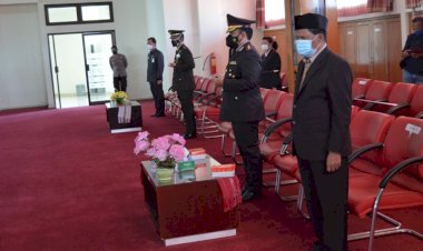 Kapolres--TT-Hadiri-Rapat-Paripurna-Pengangkatan-PAW-Anggota-DPRD-Kabupaten-TTS