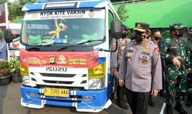 Kapolri-Gelar-Posko-PPKM-di-Pasar,-pastikan-perekonomian-dan-protokol-kesehatan-berjalan.