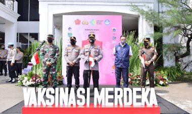 Kapolri-Luncurkan-Gerakan-Vaksinasi-Merdeka-untuk-Capai-Target-di-Hari-Kemerdekaan