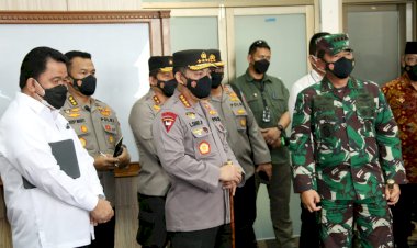 Kapolri-Minta-Forkopimda-Sumbar-Perkuat-Strategi-Mitigasi-Covid-19-di-Sektor-Ekonomi-Warga