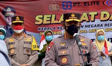 Tinjau-Kegiatan-Buruh-di-Banten,-Kapolri-Akan-Perkuat-Akselerasi-Vaksinasi-di-Wilayah-Aglomerasi