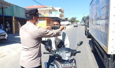 Gelar-Patroli-Dialogis,-Tim-Ops-Patuh-Ranakah-2021-Imbau-Tertib-Berlalu-Lintas-Dengan-Tetap- Patuhi-Prokes