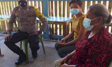 Menyambangi-Warga,-Bhabinkamtibmas-Ajak-Patuhi-Prokes-Covid-19