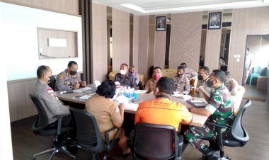 Upaya-percepatan-Vaksinasi-dan-cegah-Penyebaran-Covid-19,-Kapolres-TTS-Rapat-Bersama-Inskait