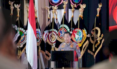 Kapolri-Minta-Polwan-Raih-Lagi-Kepercayaan-Masyarakat-Lewat-Pendekatan-Humanis
