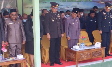 Bentuk-Sinergitas-TNI-Polri,-Kabag-Ops-Hadiri-Upacara-Peringati-HUT-TNI-Ke--77 -Wakili-Kapolres-TTS