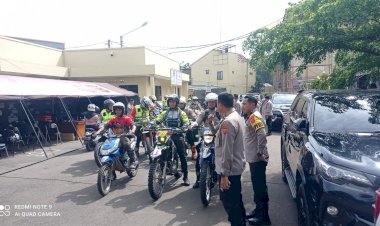 Distribusikan-Bantuan-untuk-Korban-Gempa-di-Daerah-Pelosok,-Polri-Gunakan-Motor-Trail