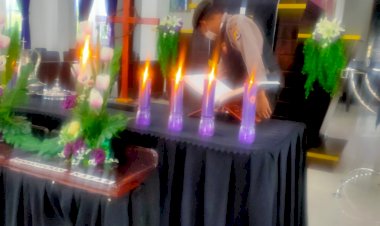 Aman-dan-Lancarnya-Ibadah-Jumat-Agung-Umat-Nasrani,-Personil-Polres-TTS-Sterilisasi-Tempat-Ibadah--dan-Pengamanan