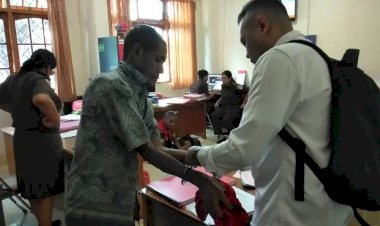 Polres-Timor-Tengah-Selatan-Tahap-II-TSK-dan-BB-Kasus-Pembunuhan-Misterius-Ke-Kejari-TTS