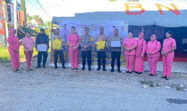Dukung-Tugas-Polri,-Ibu-Bhayangkari-Cabang-TTS-Kunjungi-Pos-Pam,-Pos-Yan-dan-Pos-Terpadu--Ops-Katupat-Turangga--2023