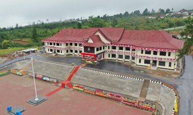 Resmikan-Rumah-Sakit-dan-Polres-Tapsel,-Kapolri-Tegaskan-Beri-Pelayanan-Terbaik