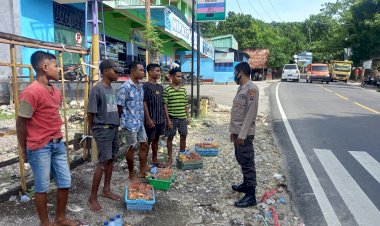 Antisipasi-Laka-Lantas,-Anggota-Polsek-Batu-Putih-Beri-Imbauan