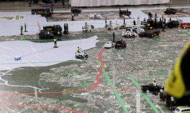 Kakorlantas-Polri-Bersama-Kapolda-Bali-Laksanakan-Tactical-Floor-Game-(TFG)-dalam-KTT-Archipelagic-and-Island-State-Forum