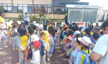 Program-Polisi-Sahabat-Anak,-Polres-TTS-Terima-Kunjungan-dari-Paud-Kainos-Soe