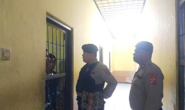 Rutin,- Pengecekan-Ruang-Tahanan-Polres- TTS- Pada-Malam-Hari- 
