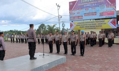 Perwira-dan-Bintara- Polres-TTS-Mendapatkan-Kenaikan-Pangkat