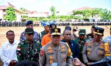 Komitmen-Melindungi-NTT-dari-Ancaman-Alam,-Kapolda-NTT-Pimpin-Apel-Kesiapan-Penanggulangan-Bencana