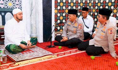 Pasca-Pemilu-2024,-Habib-Syech-Ajak-Masyarakat-Jaga-Persatuan-dan-Kesatuan-demi-NKRI