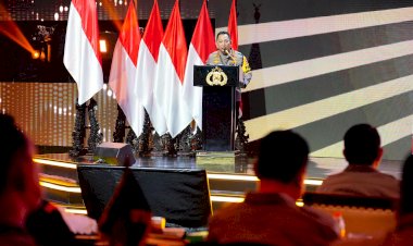 Kapolri-Tekankan-Persatuan-Kesatuan-Modal-Utama-Wujudkan-Indonesia-Emas-2045-di-Rapim-Polri