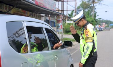 Teguran- Simpatik-dan-Humanis,-Polres-TTS-Terapkan-dalam-Operasi-Keselamatan-Turangga--2024