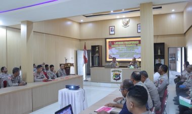 Bekali-Personil -Saat-Operasi-Semana-Santa,-POlres-TTS-Dahului -dengan-Lat-Pra-Ops