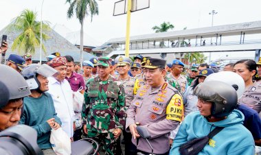 Tinjau-Pelabuhan-Gilimanuk-Ketapang,-Kapolri-Paparkan-Strategi-Wujudkan-Mudik-yang-Aman-dan-Nyaman