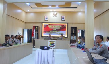 Cek-Kinerja-Kabag, -Kasat,- Kasi-dan-Kapolsek-,-Polres-TTS-laksananakan -Anev-Bin-Ops-TW-I-tahun-2024