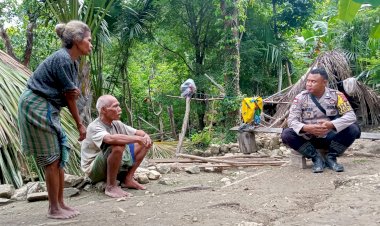 Bincang-Santai-Bersama-Warga,-Bhabinkamtibmas-Jalin-silahturahmi
