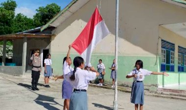  Jadi-Irup,-Kasat-Binmas-Polres-TTS-Berikan-Pembinaan-dan-Penyuluhan-di-SMA-Swasta-Karya-Soe
