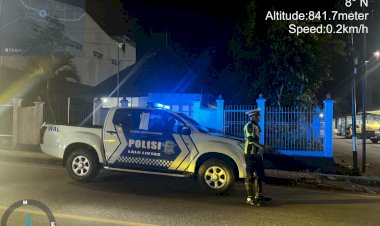 Lantas-Polres-TTS-Patroli-Malam,-Cegah-Kemacetan-dan-Laka-Lantas-di-Kota-Soe