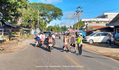 Wujudkan-Kamseltibcarlantas,-Personel-Polres-TTS-Setia-Layani-Masyarakat-Melalui-Gatur-Pagi-​