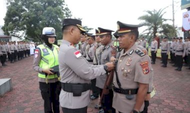 Penyegaran-Organisasi,-Polres-TTS-Laksanakan-Sertijab-dan- Pelantikan-Jabatan- 