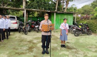 Jadi-Irup-Di-SMTK-Negeri-Soe,-ini-Isi-Amanat-Kapolda-NTT- Yang-Dibacakan-Kasat-Binmas-Polres-TTS