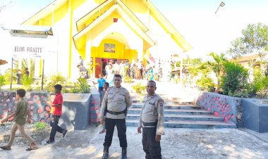 Polsek-Amanuban-Selatan-Melaksanakan-Pengamanan-Ibadah-Paskah-di-GMIT-Elim-Panite