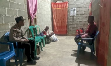 Polsek-Polen-Gelar-Patroli-Dialogis-dan-Sosialisasi-Call-Center-110-di-Desa-Kombaki,-Dekatkan-Diri-dengan-Warga