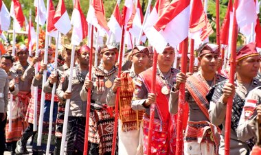 Kapolda-NTT-Hadiri-Pawai-Pembangunan-2026,-69-Tim-Tampilkan-Wajah-Keberagaman-NTT