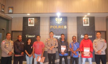 Tak-Ikut-Karnaval-Demi-Galang-Dana-Bencana-Flores,Tiga-Komunitas-TTS-Dapat-Apresiasi-Kapolres.