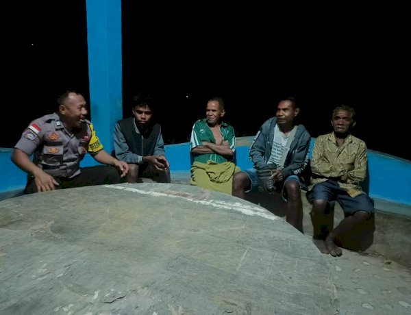 Beri Himbauan Kamtibmas Bagi Warga Desa O'obibi, Bhabinkamtibmas Kecamatan Kot'olin Laksanakan Patroli dan Sambang