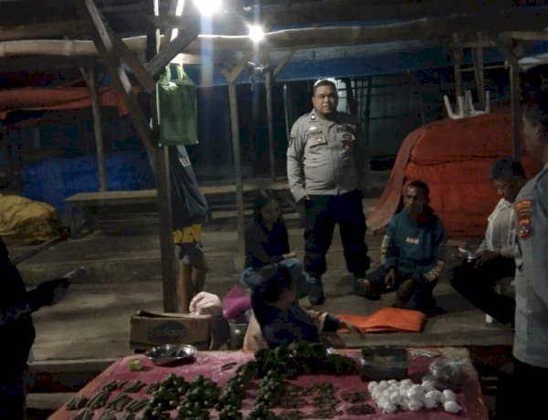 Polsek Amanuban Tengah Laksanakan Patroli Malam di Pasar Inpres Niki-Niki, Jaga Kondusivitas Wilayah