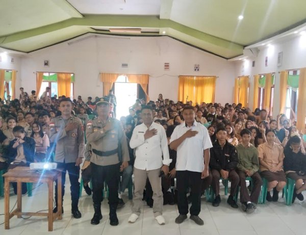 Satuan Binmas Polres TTS Berikan Penyuluhan Etika Digital dan UU ITE Kepada Siswa SMA Negeri 1 Soe